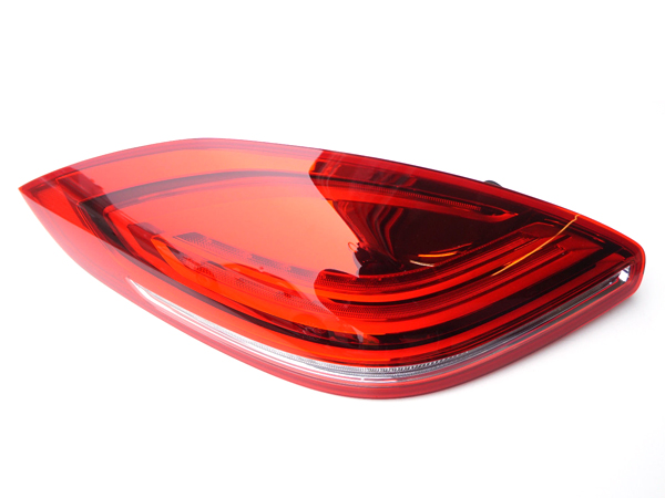 Porsche Panamera 970.2  2014-2016  taillight OE replacement parts OE 97063143103/ 97063143104