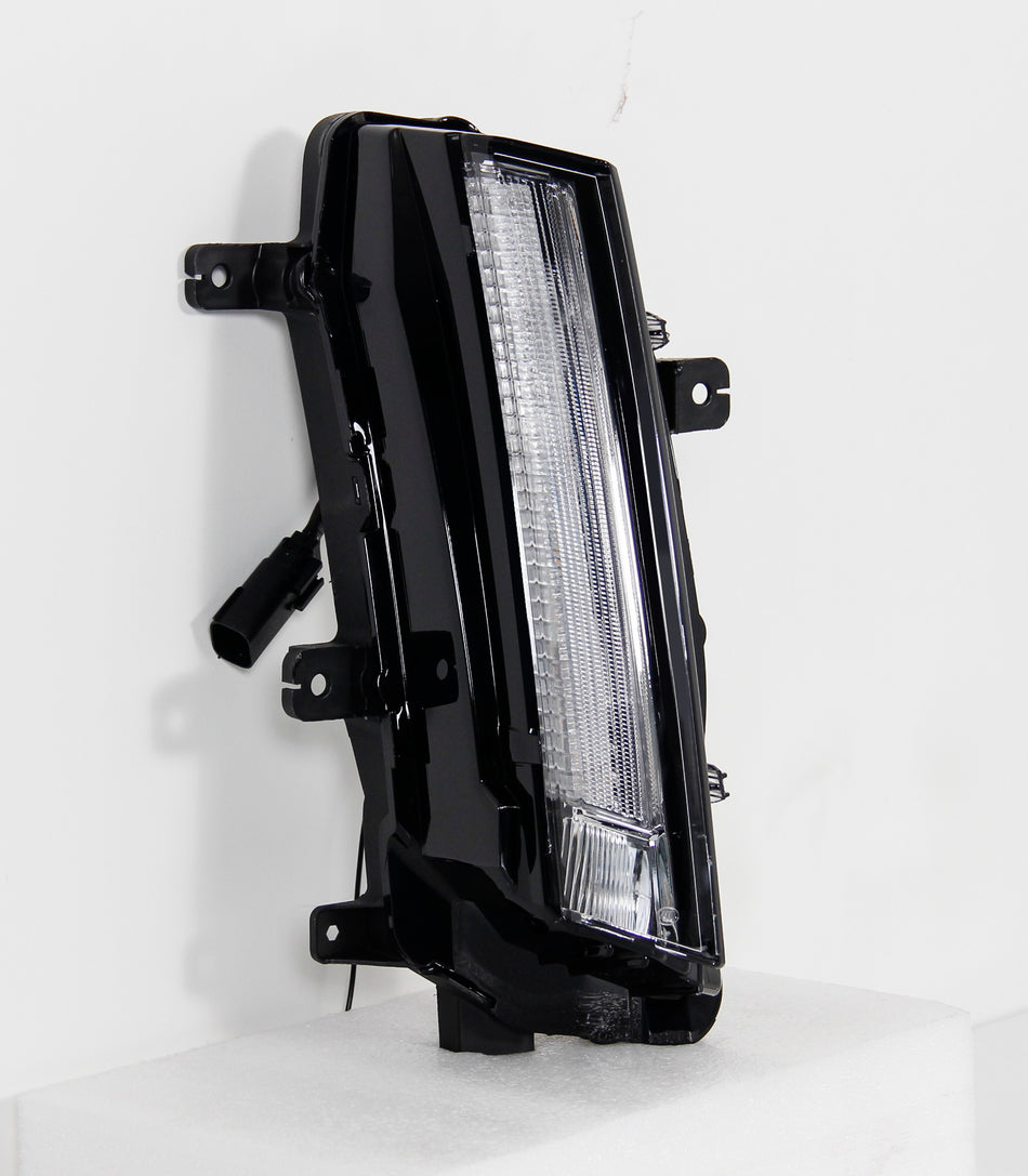 Cadillac CT5 2020-2024  daytime light front bumper light fog light OE turn signal light