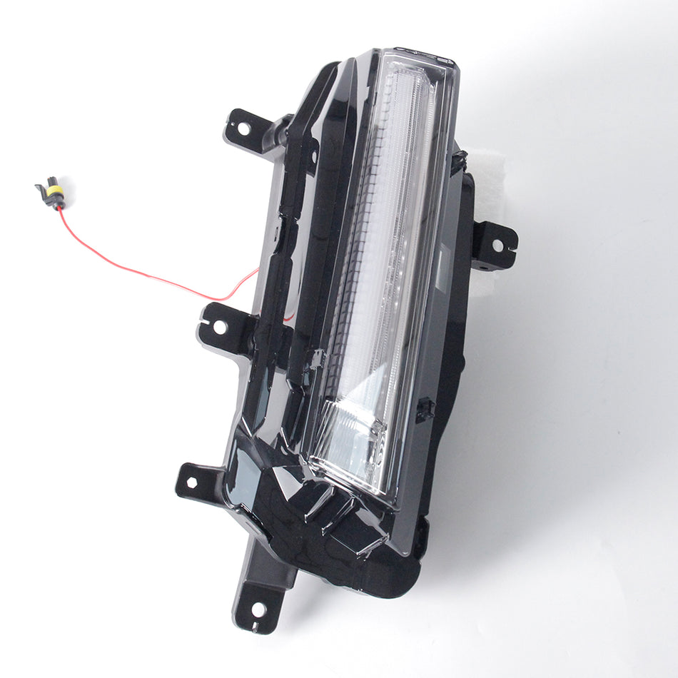 Cadillac CT5 front bumper light   2020-2024  daytime running light OE parts turn signal light